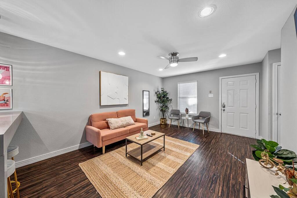 Luxe Condo In City Center Waco Dış mekan fotoğraf